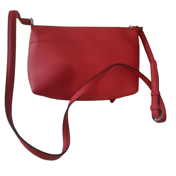 Calvin Klein Red Crossbody Bag with Sleek Design - Picture 12 of 12